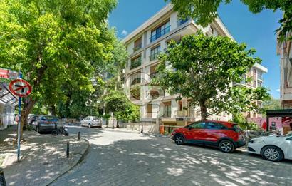 MODA SAHİLE YAKIN YENİ BİNADA SATILIK 3+1 DAİRE