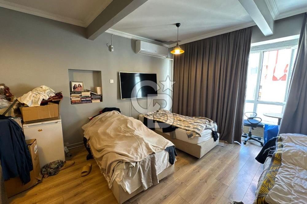 Sirkeci, Otellerin Bulunduğu Ebusuud Cad.'de 185 m2 Satılık Bina