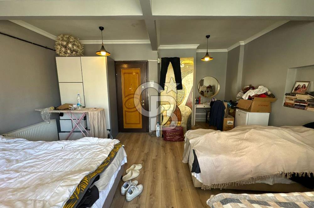 Sirkeci, Otellerin Bulunduğu Ebusuud Cad.'de 185 m2 Satılık Bina