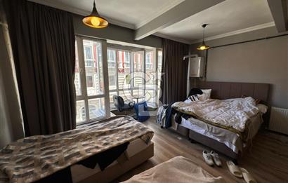 Sirkeci, Otellerin Bulunduğu Ebusuud Cad.'de 185 m2 Satılık Bina