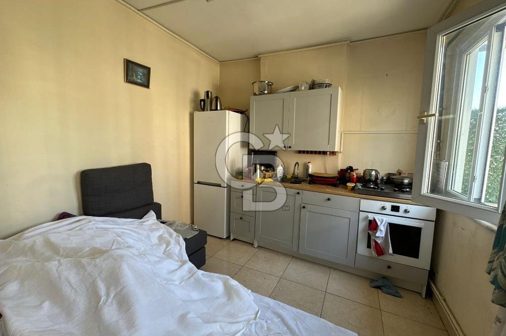 Sirkeci, Otellerin Bulunduğu Ebusuud Cad.'de 185 m2 Satılık Bina