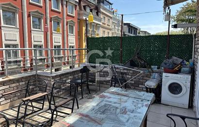 Sirkeci, Otellerin Bulunduğu Ebusuud Cad.'de 185 m2 Satılık Bina