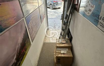 Sirkeci, Otellerin Bulunduğu Ebusuud Cad.'de 185 m2 Satılık Bina