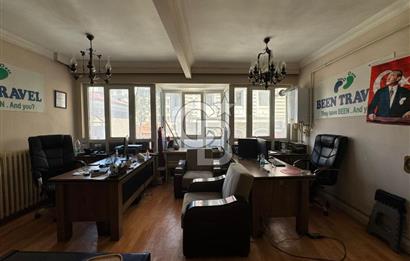 Sirkeci, Otellerin Bulunduğu Ebusuud Cad.'de 185 m2 Satılık Bina