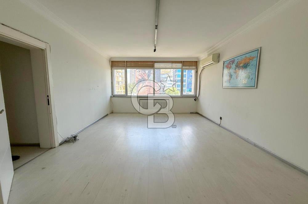 MÜKEMMEL KONUMDA, ÖN CEPHE, 125 M2, 