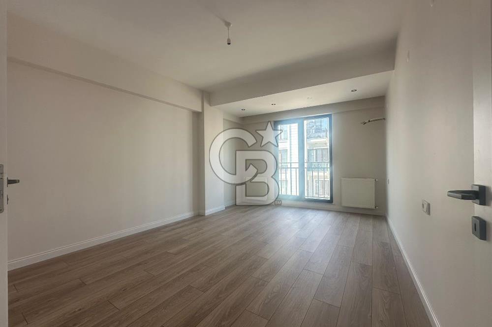 ÇANAKKALE BARBAROS PLAJ CAD İŞ YERİ KULLANIMINA UYGUN 3+1 DAİRE