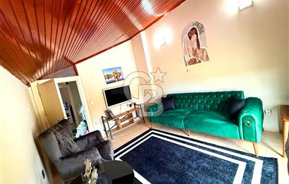 Dikili Merkezde Satılık 5+2 Full Eşyalı Tripleks Villa