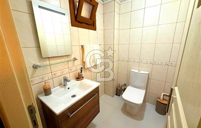 Dikili Merkezde Satılık 5+2 Full Eşyalı Tripleks Villa