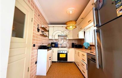 Dikili Merkezde Satılık 5+2 Full Eşyalı Tripleks Villa