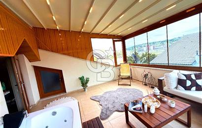 Dikili Merkezde Satılık 5+2 Full Eşyalı Tripleks Villa