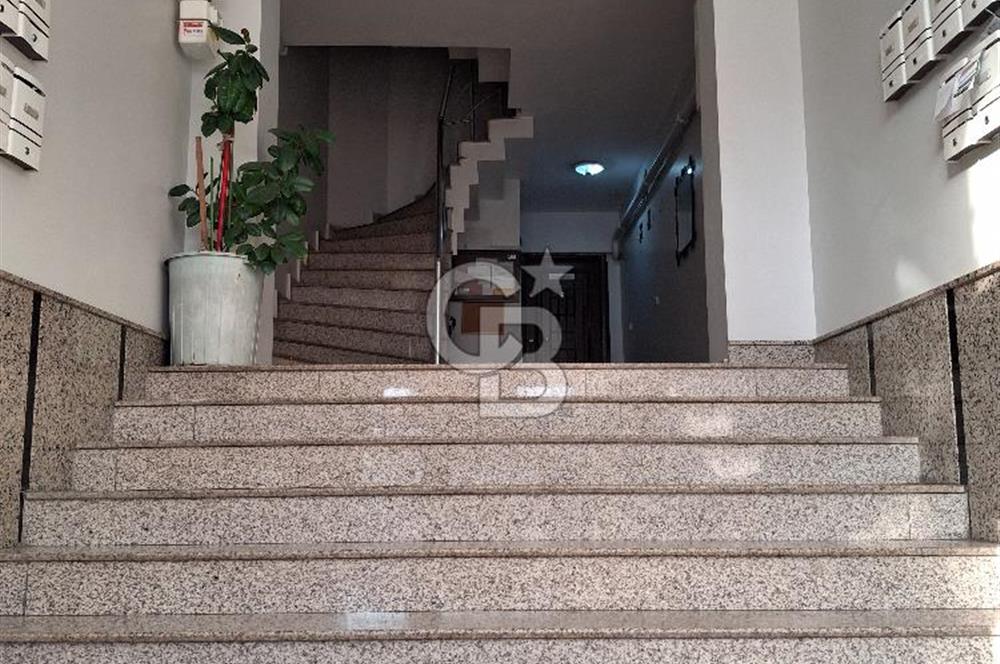 Ataşehir İnönü Mahallesi nde Ara Kat 2+1 Daire