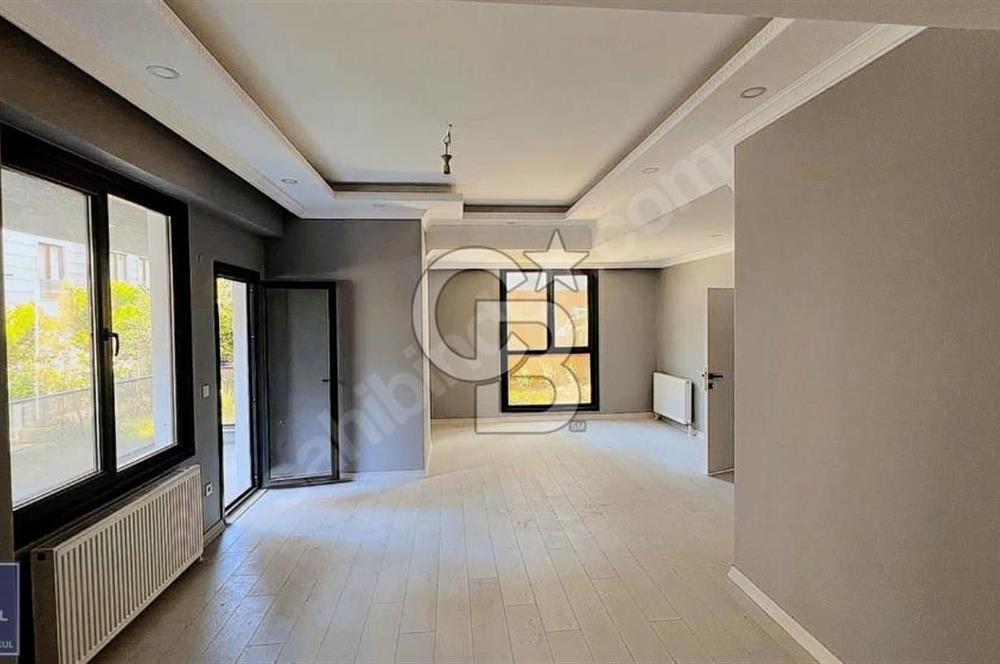 ÇEKMEKÖY TUNA SİTESİ'NDE SATILIK 5+1 BAHÇE DUBLEKSİ DAİRE
