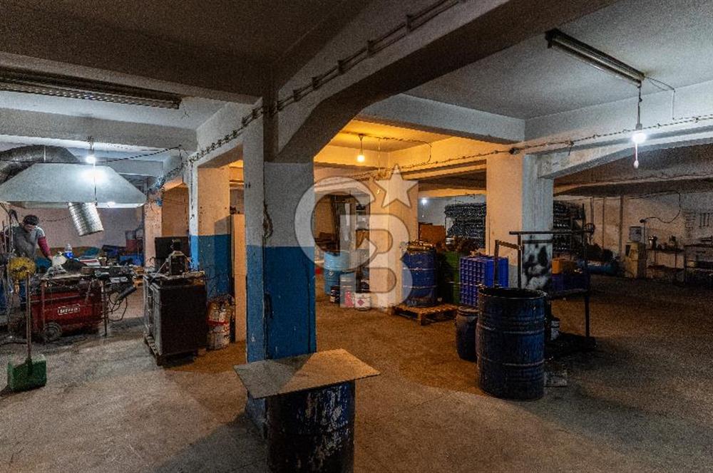 Konak Mersinli 1. Sanayi Sitesi’nde Komple Satılık Bina 