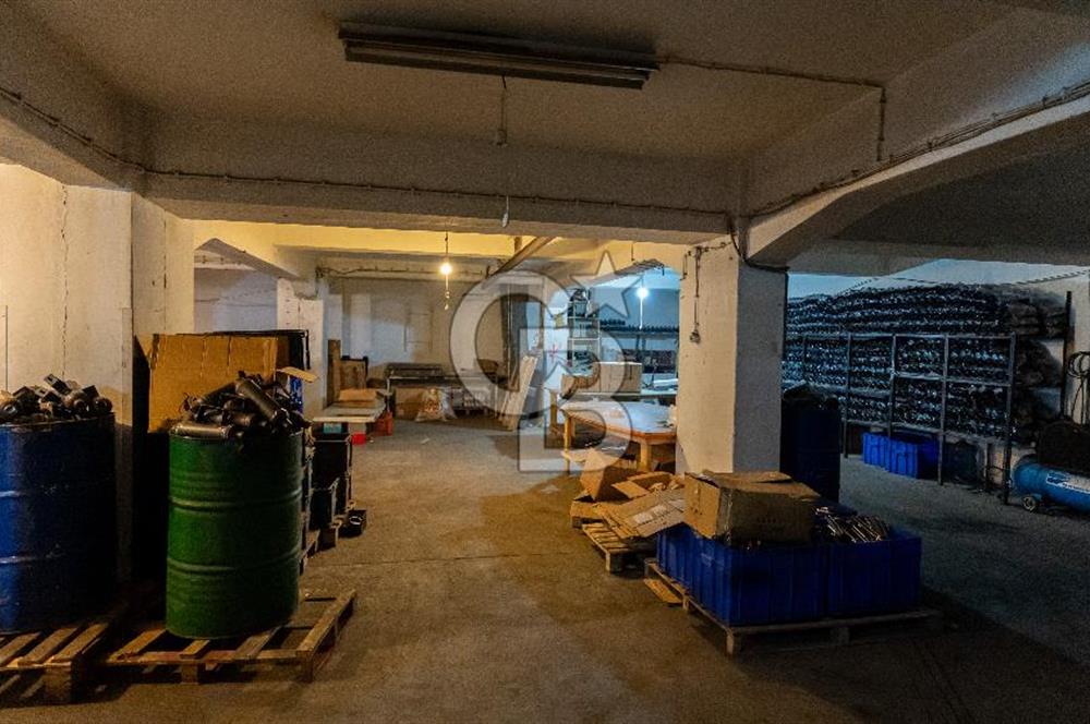 Konak Mersinli 1. Sanayi Sitesi’nde Komple Satılık Bina 