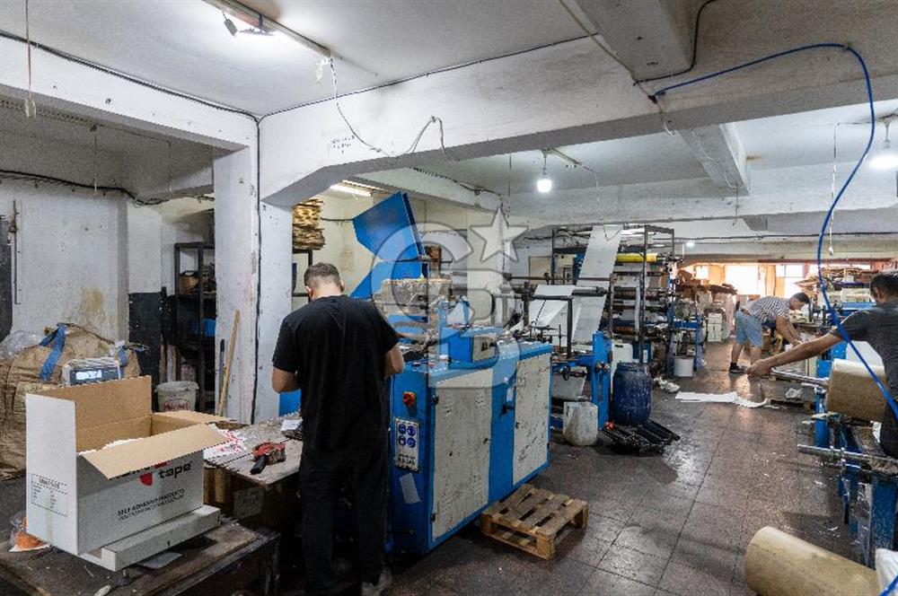 Konak Mersinli 1. Sanayi Sitesi’nde Komple Satılık Bina 
