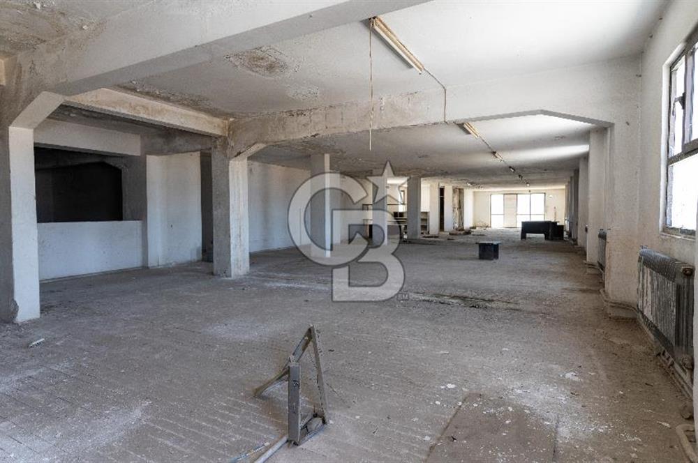 Konak Mersinli 1. Sanayi Sitesi’nde Komple Satılık Bina 