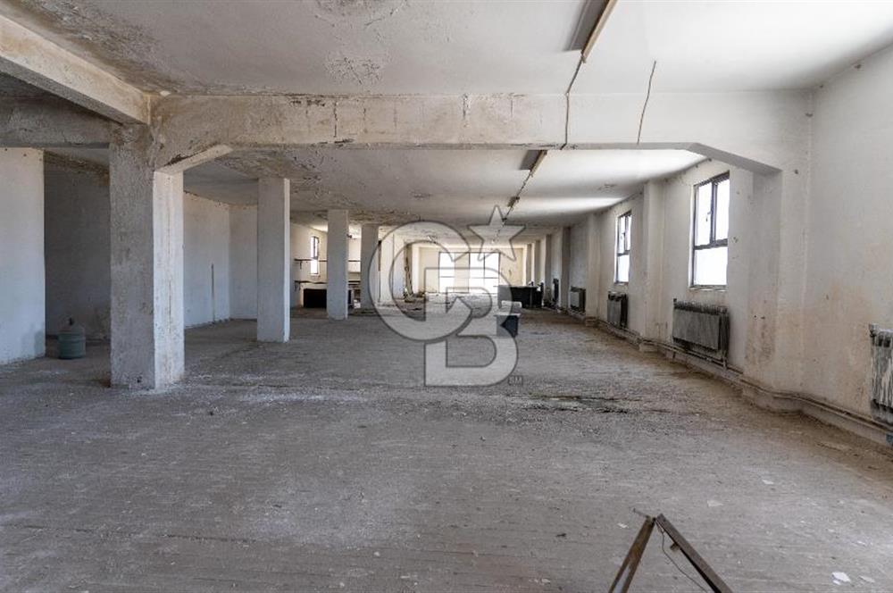 Konak Mersinli 1. Sanayi Sitesi’nde Komple Satılık Bina 