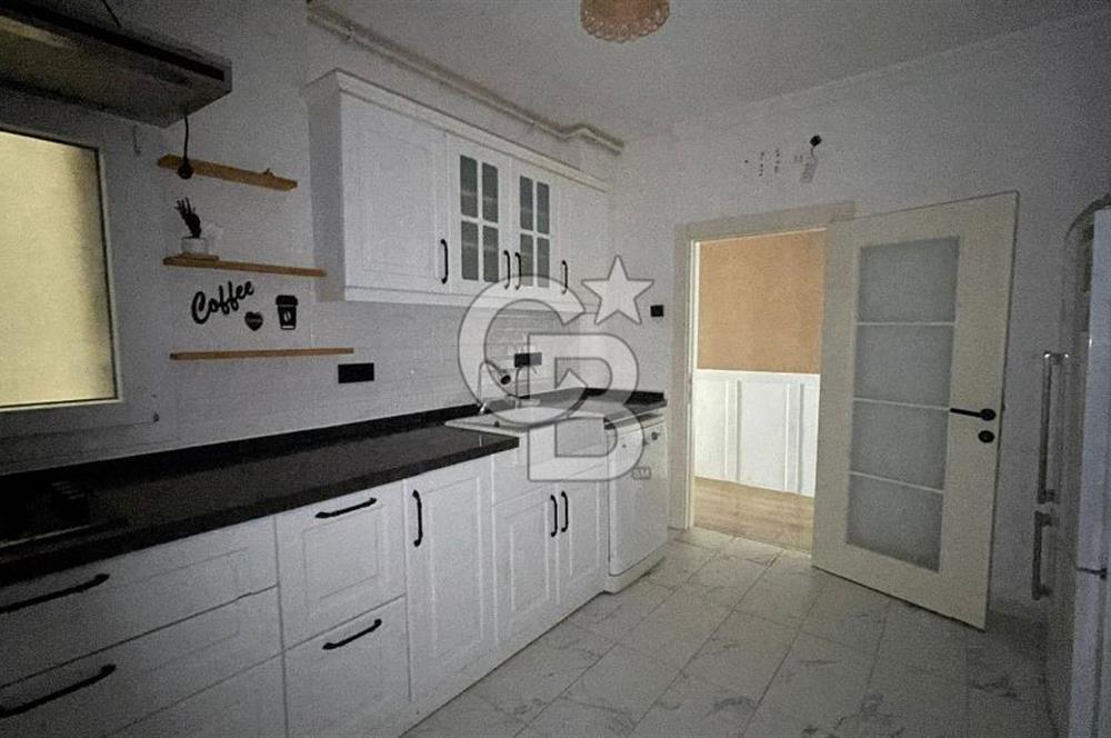 KARŞIYAKA ÇARŞININ KALBİNDE TADİLATLI EŞYALI KİRALIK 3+1 DAİRE