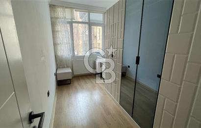 KARŞIYAKA ÇARŞININ KALBİNDE TADİLATLI EŞYALI KİRALIK 3+1 DAİRE