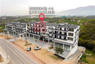 KOCAELİ BAŞİSKELE YUVACIK HAVUZLU SİTE İÇİ DENİZ MANZARALI 4+1 DUBLEKS