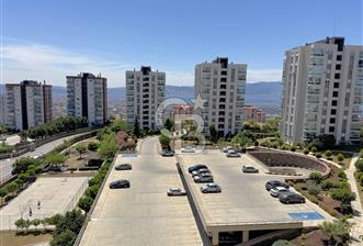 KARŞIYAKA YÜKSEK VADİ’DE SATILIK DENİZ MANZARALI 3+1 DAİRE
