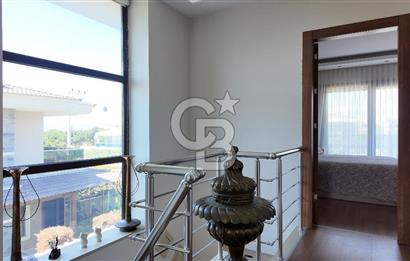 Çeşme Çiftlikköy’de Kaçırılmayacak Fırsat! Plaja Yürüme Mesafesinde SATILIK 3+1 Müstakil Villa