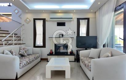 Çeşme Çiftlikköy’de Kaçırılmayacak Fırsat! Plaja Yürüme Mesafesinde SATILIK 3+1 Müstakil Villa
