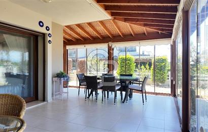 Çeşme Çiftlikköy’de Kaçırılmayacak Fırsat! Plaja Yürüme Mesafesinde SATILIK 3+1 Müstakil Villa