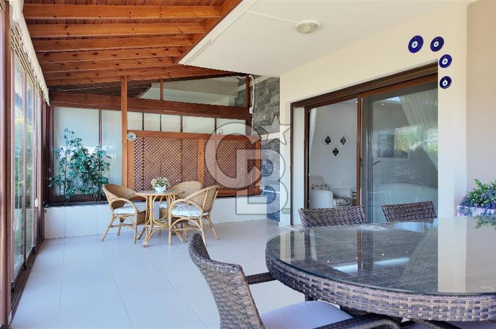 Çeşme Çiftlikköy’de Kaçırılmayacak Fırsat! Plaja Yürüme Mesafesinde SATILIK 3+1 Müstakil Villa