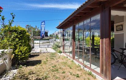 Çeşme Çiftlikköy’de Kaçırılmayacak Fırsat! Plaja Yürüme Mesafesinde SATILIK 3+1 Müstakil Villa