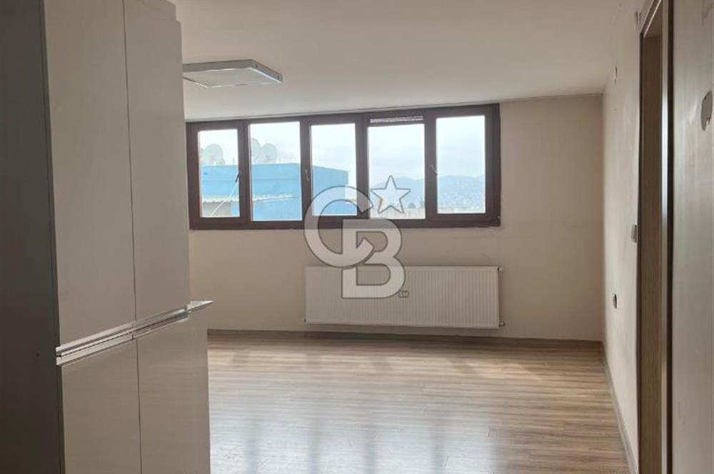 BUCA HÜRRİYET MAHALLESİ  KİRALIK  ÇATI KATI 2+1 DAİRE