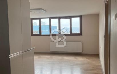 BUCA HÜRRİYET MAHALLESİ  KİRALIK  ÇATI KATI 2+1 DAİRE