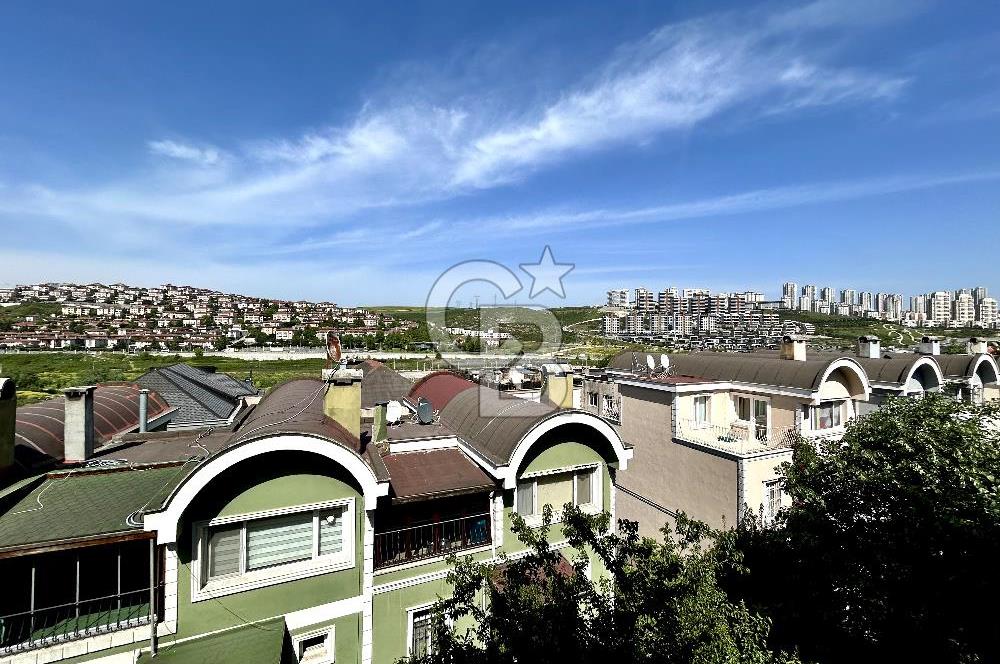 Bahçeşehir 2. Kısımda Satılık 6+2 Yeşillikler İçinde Villa
