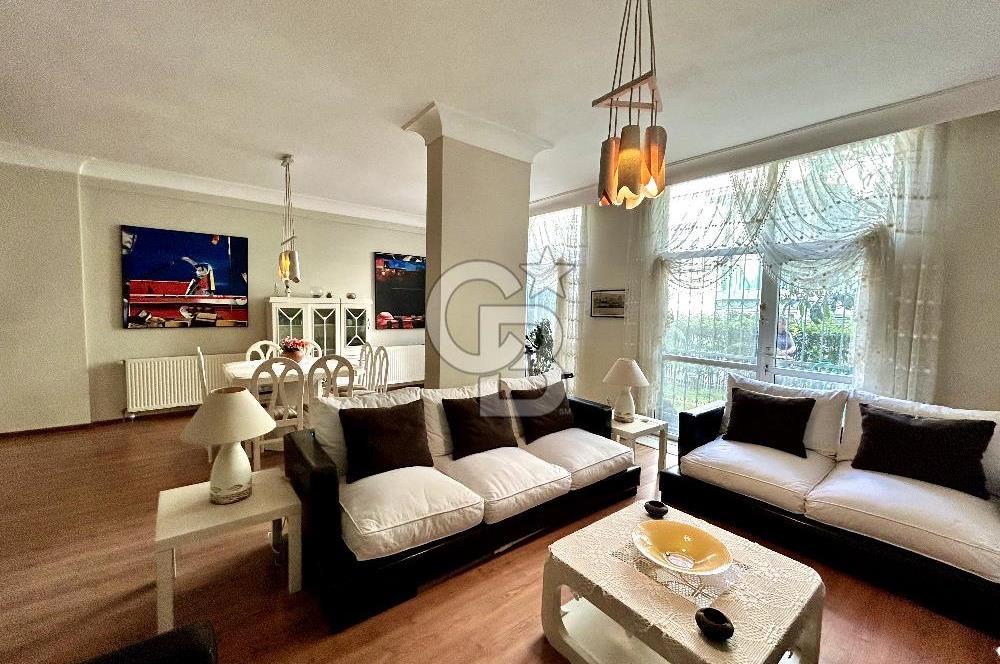 Bahçeşehir 2. Kısımda Satılık 6+2 Yeşillikler İçinde Villa
