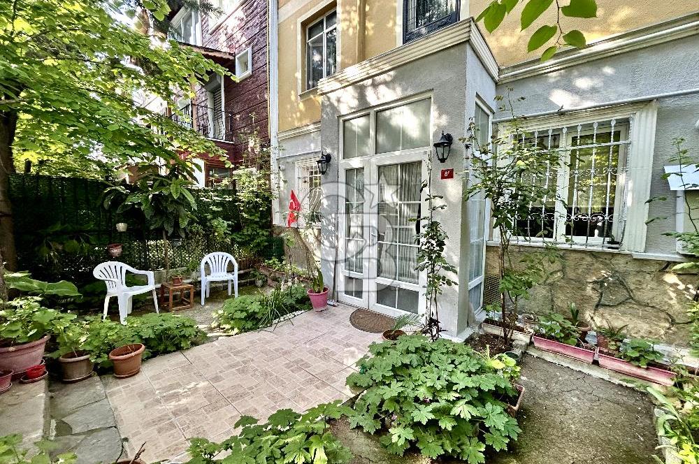 Bahçeşehir 2. Kısımda Satılık 6+2 Yeşillikler İçinde Villa