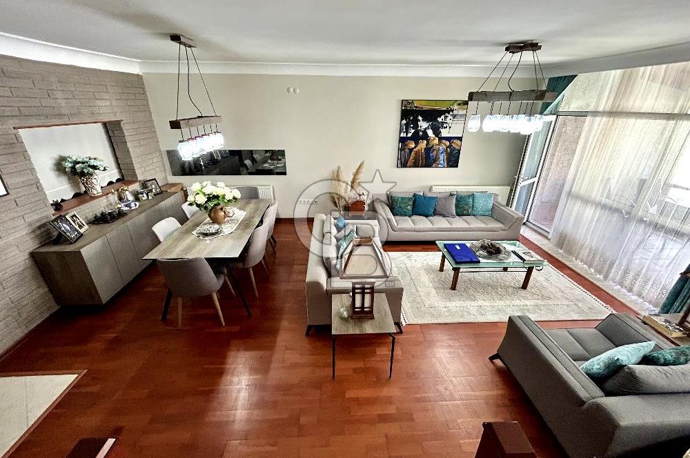 Bahçeşehir 2. Kısımda Satılık 6+2 Yeşillikler İçinde Villa