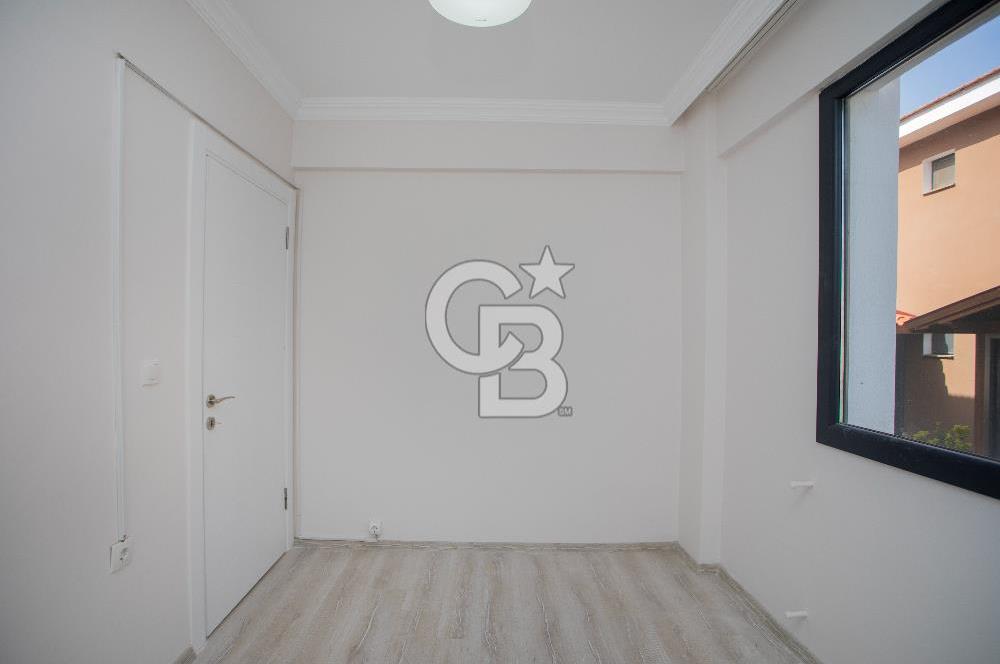 Foça Kazım Dirik Mah. Kiralık 1+1 Bahçe Katı Daire