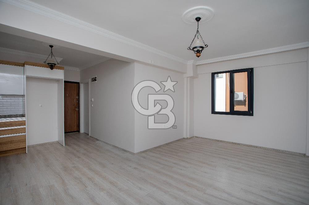 Foça Kazım Dirik Mah. Kiralık 1+1 Bahçe Katı Daire