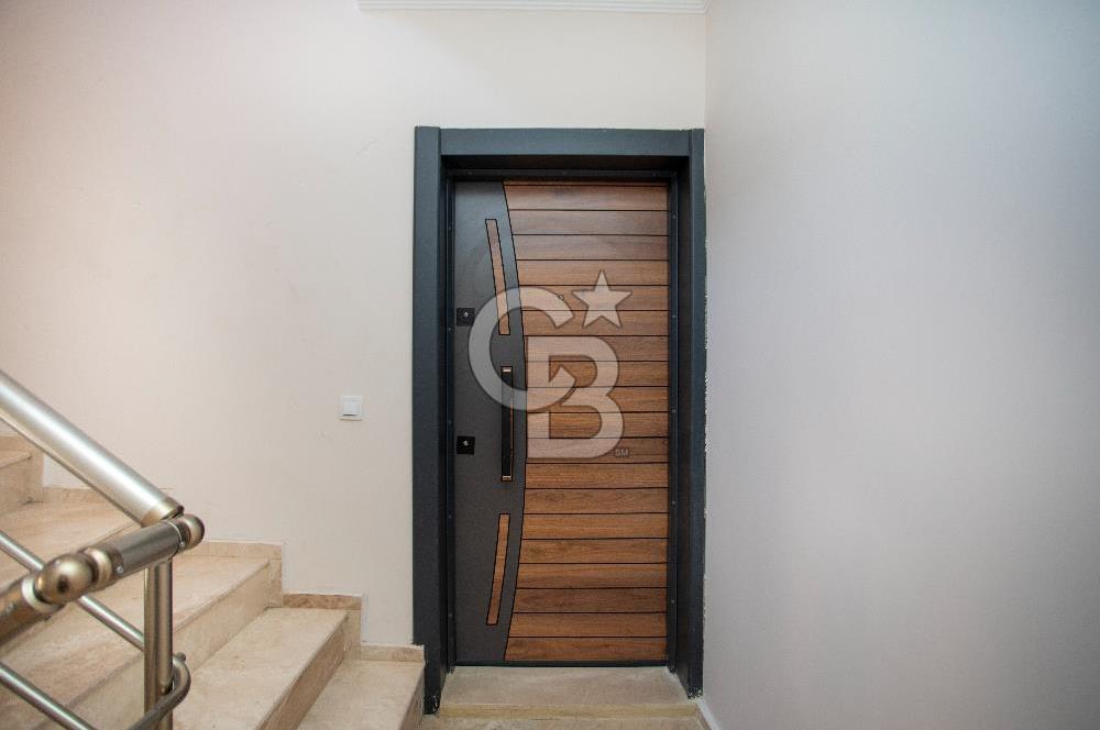 Foça Kazım Dirik Mah. Kiralık 1+1 Bahçe Katı Daire
