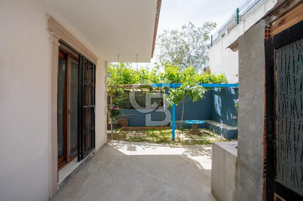 Foça Kazım Dirik Mah. Satılık 4+1 Dubleks Daire