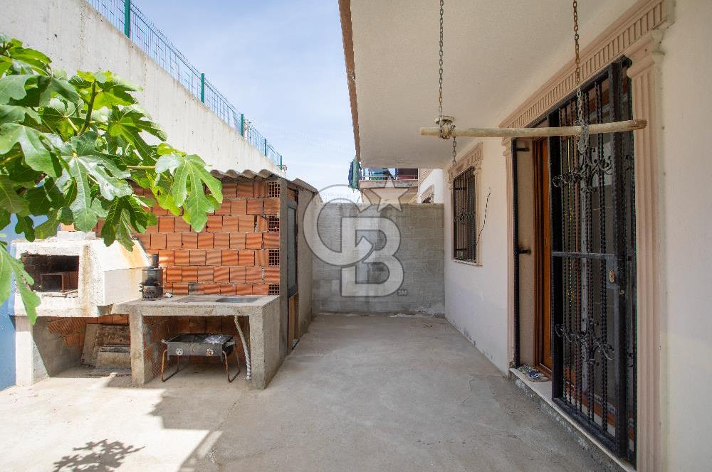 Foça Kazım Dirik Mah. Satılık 4+1 Dubleks Daire
