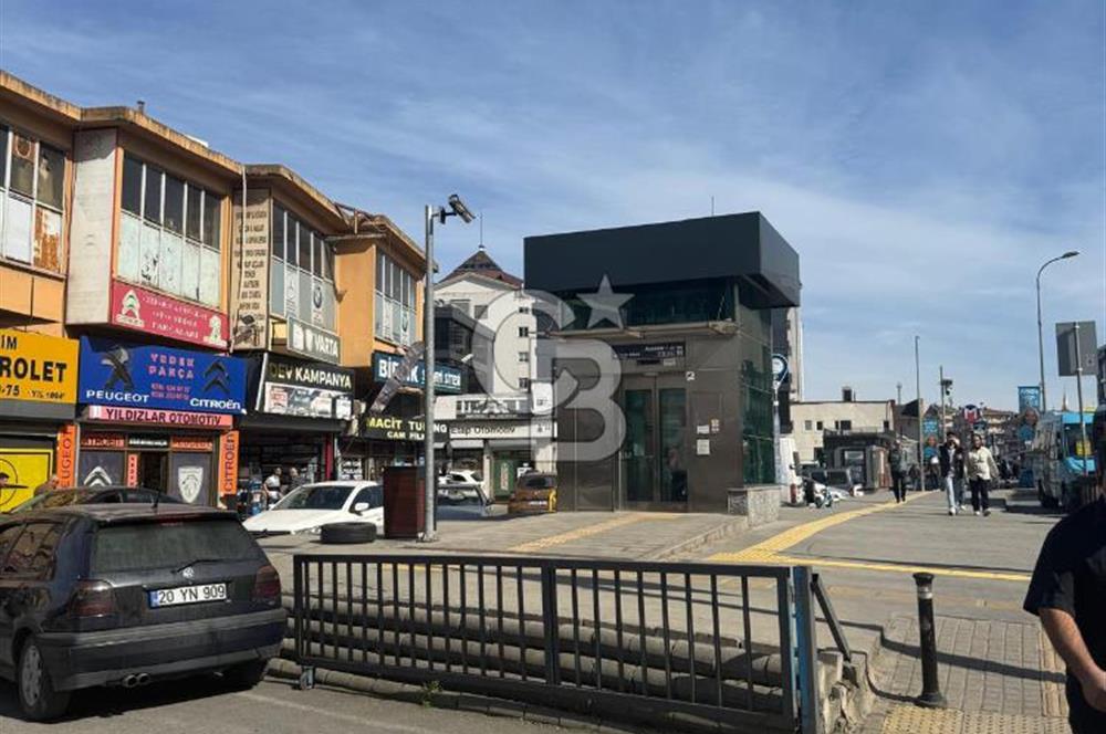 ÜMRANİYE ALEMDAĞ CD ÜZERİ KİRALIK PLAZA KATI