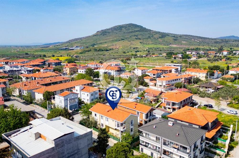 Foça Kazım Dirik Mah. Kiralık 1+1 Bahçe Katı Daire