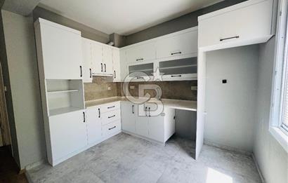 Foça Fevzipaşa Mahallesi Çarşı İçinde Kiralık 2+1 Daire
