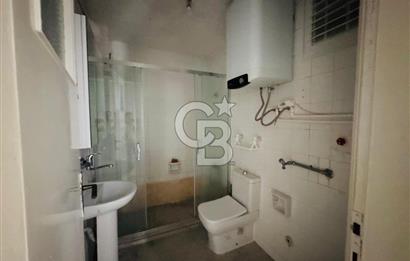 Foça Fevzipaşa Mahallesi Çarşı İçinde Kiralık 2+1 Daire