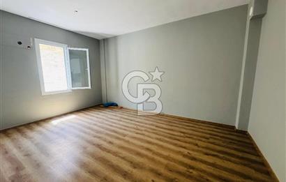 Foça Fevzipaşa Mahallesi Çarşı İçinde Kiralık 2+1 Daire