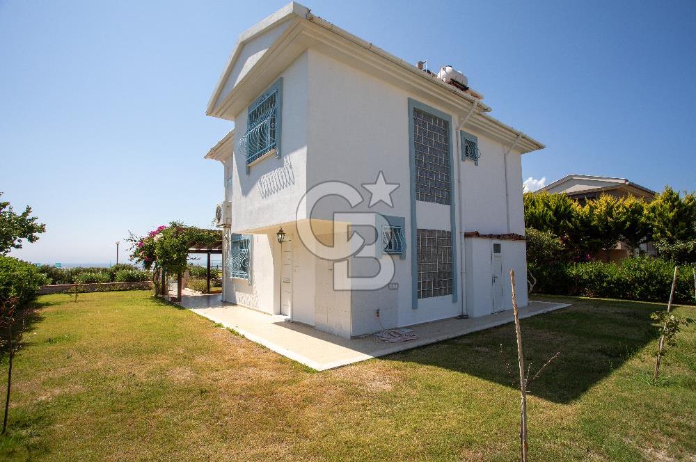 Çeşme Ayasandra Su Sitesinde 3+1 Müstakil Satılık Villa