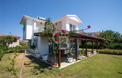 Çeşme Ayasandra Su Sitesinde 3+1 Müstakil Satılık Villa