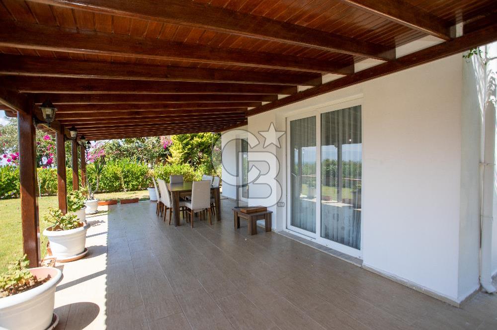 Çeşme Ayasandra Su Sitesinde 3+1 Müstakil Satılık Villa