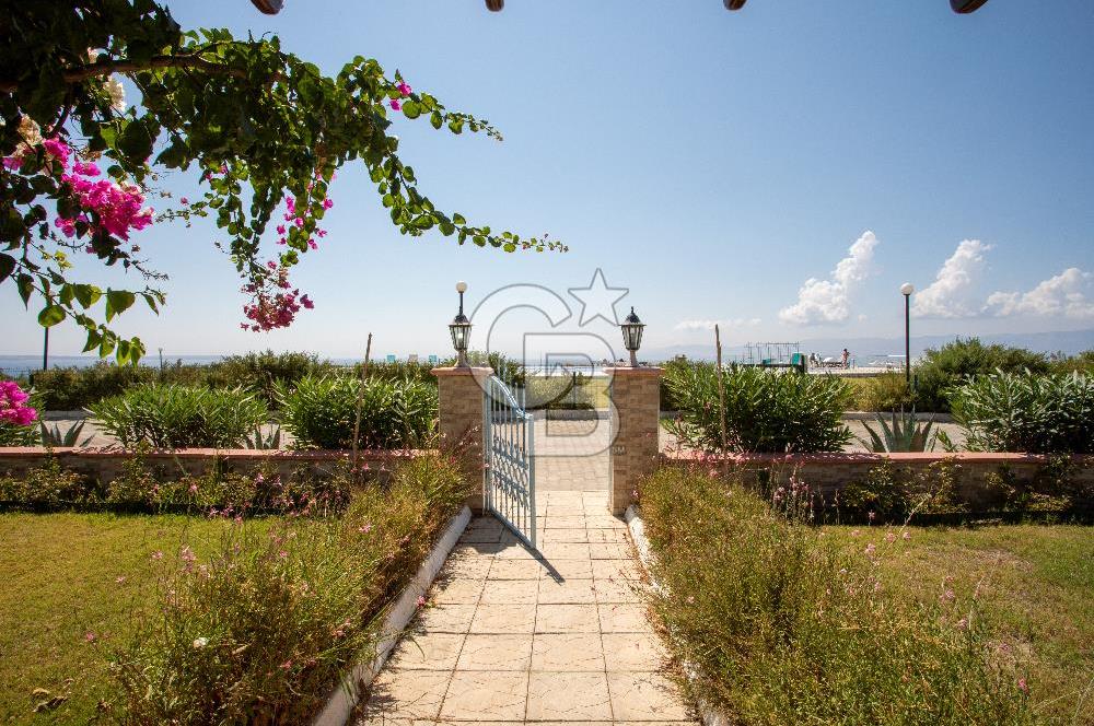 Çeşme Ayasandra Su Sitesinde 3+1 Müstakil Satılık Villa